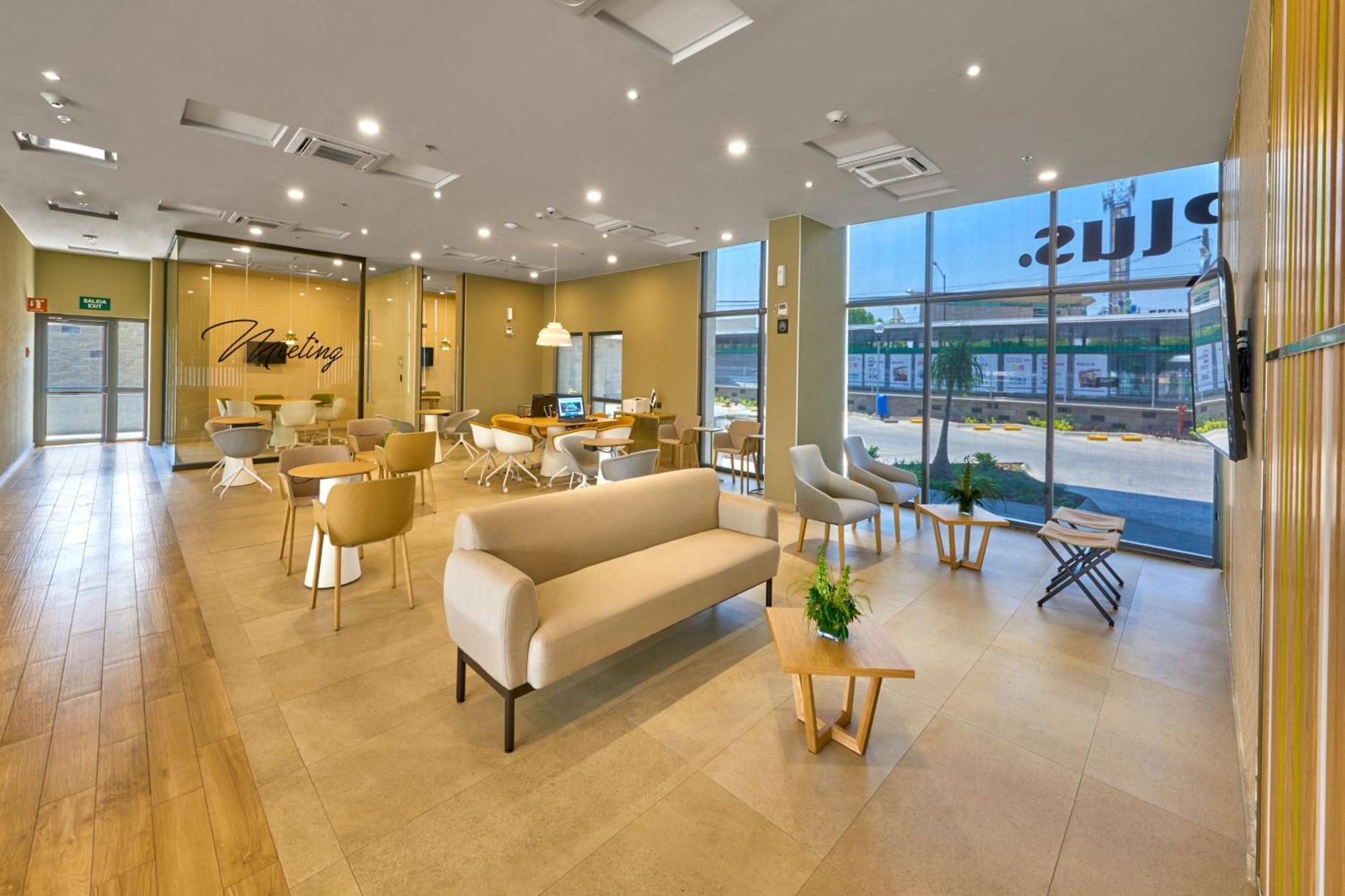 City Express Plus By Marriott Leon Centro De Convenciones Exterior foto